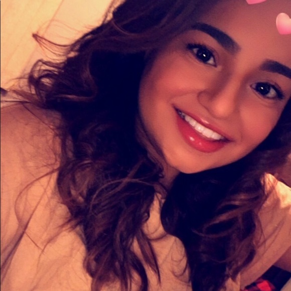 gabriela6327